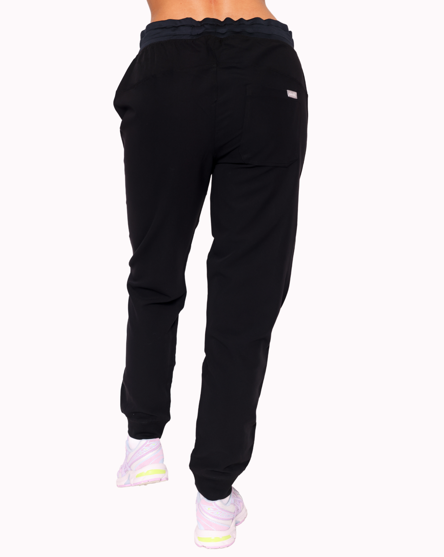 Neo Scrub Joggers - Black